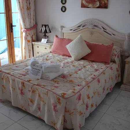 Royal Palm Lägenhetshotell Los Cristianos (Tenerife)